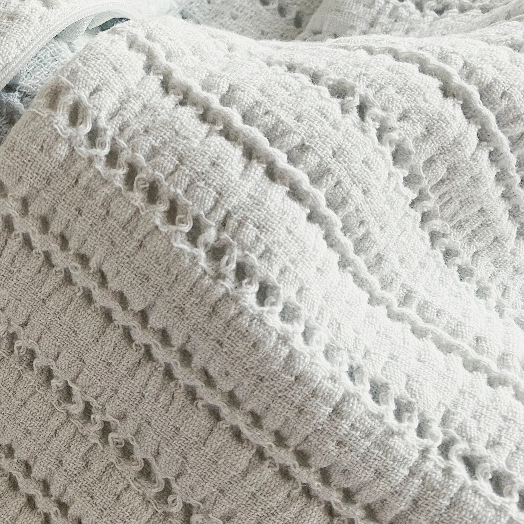 Dr. Weil Ridgeback Coverlet - Image 5